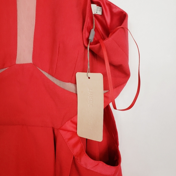 🆕️ Three Floor Look see cut out sides dres - Picture 8 of 8